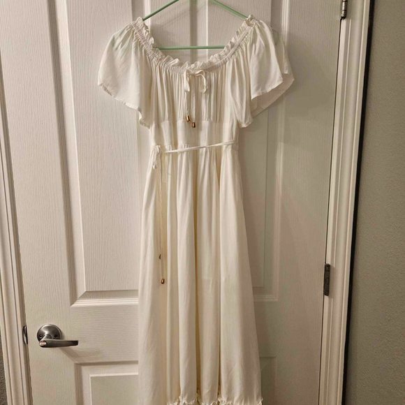 Petal and Pup Luis Off Shoulder Dress - Picture 4 of 7